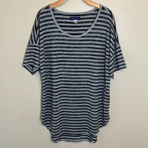 *3/$15* SIMPLY Styled by Sears Short Sleeve High Low Striped Shirt